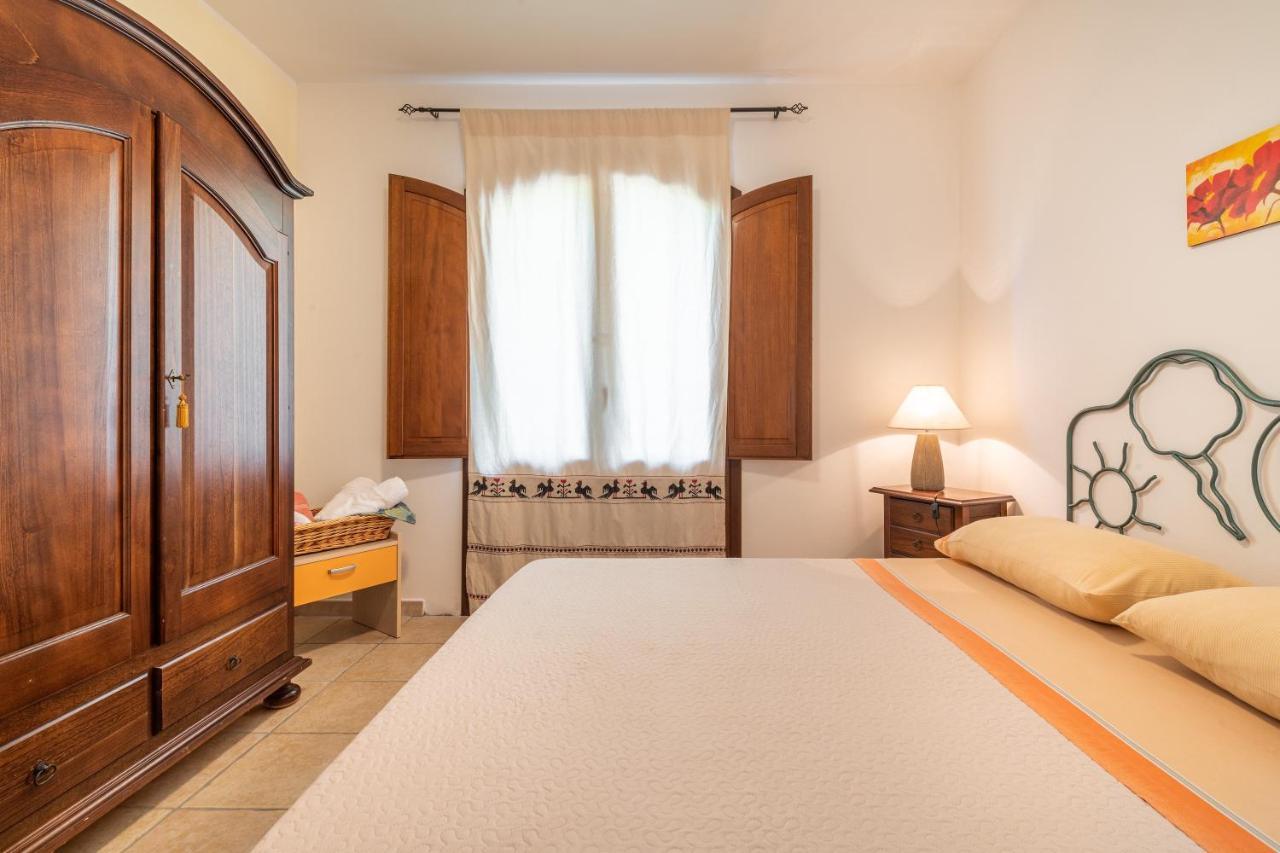 Casa Vacanza De Dinu SantʼAnna Arresi Kültér fotó